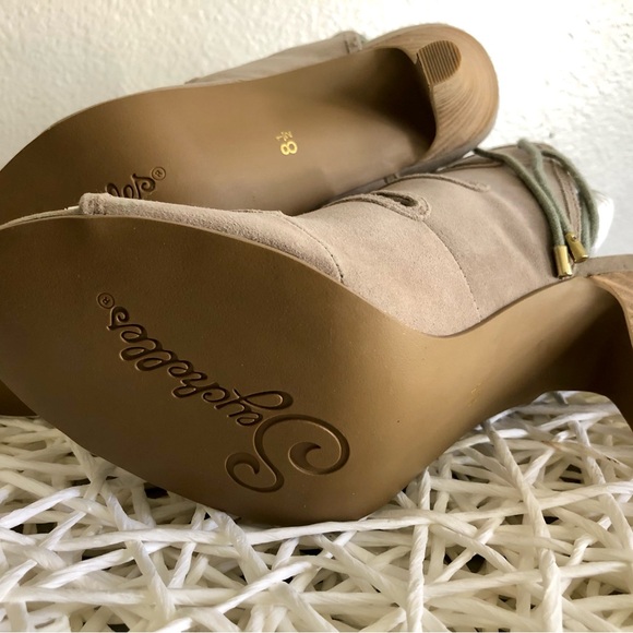 Seychelles “Play Along”- ✨Genuine Suede Leather Lace Up Gladiator Heels!✨ - Picture 6 of 6